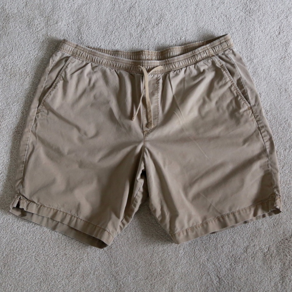 Mens Gap khaki drawstring shorts L